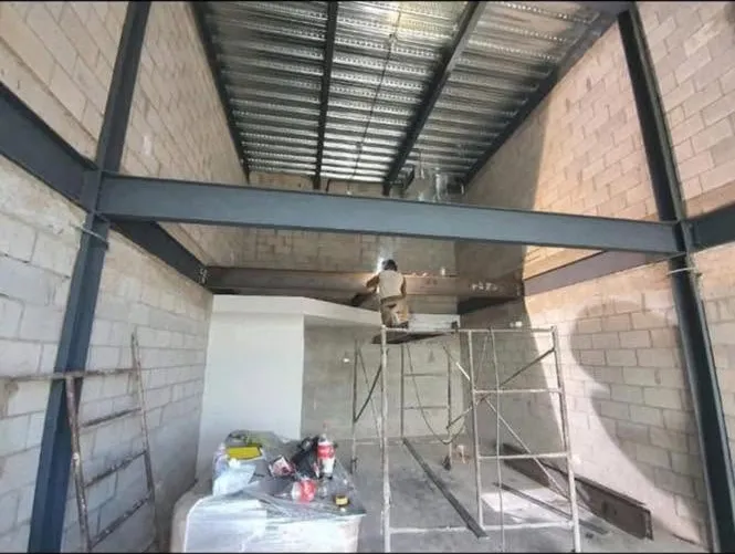 Estructura de acero y entrepiso